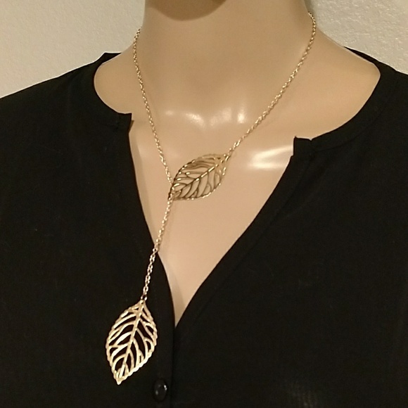 2 leaf gold necklace - Picture 4 of 4